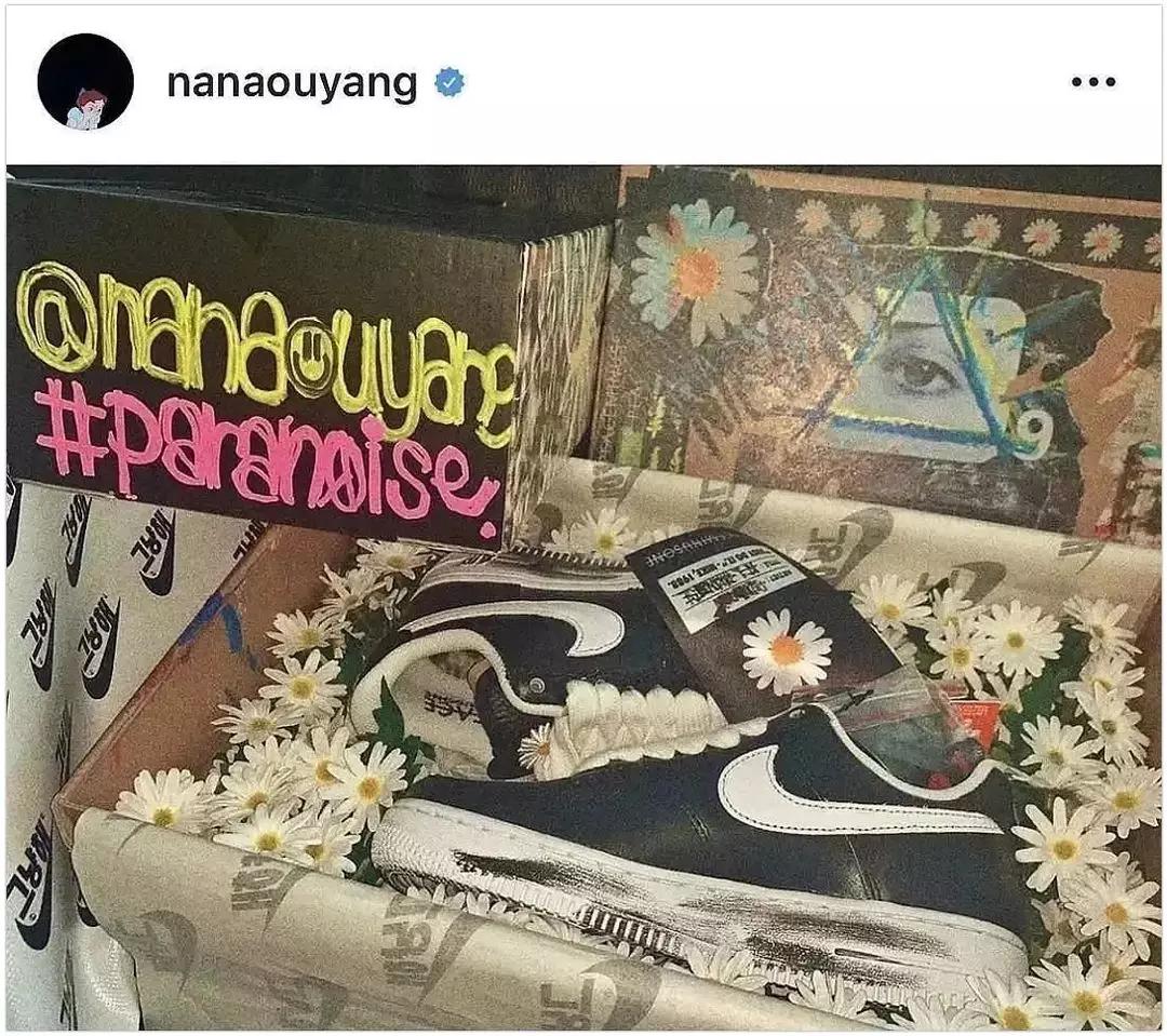 易烊千玺买权志龙同款鞋,易烊千玺助理权志龙鞋