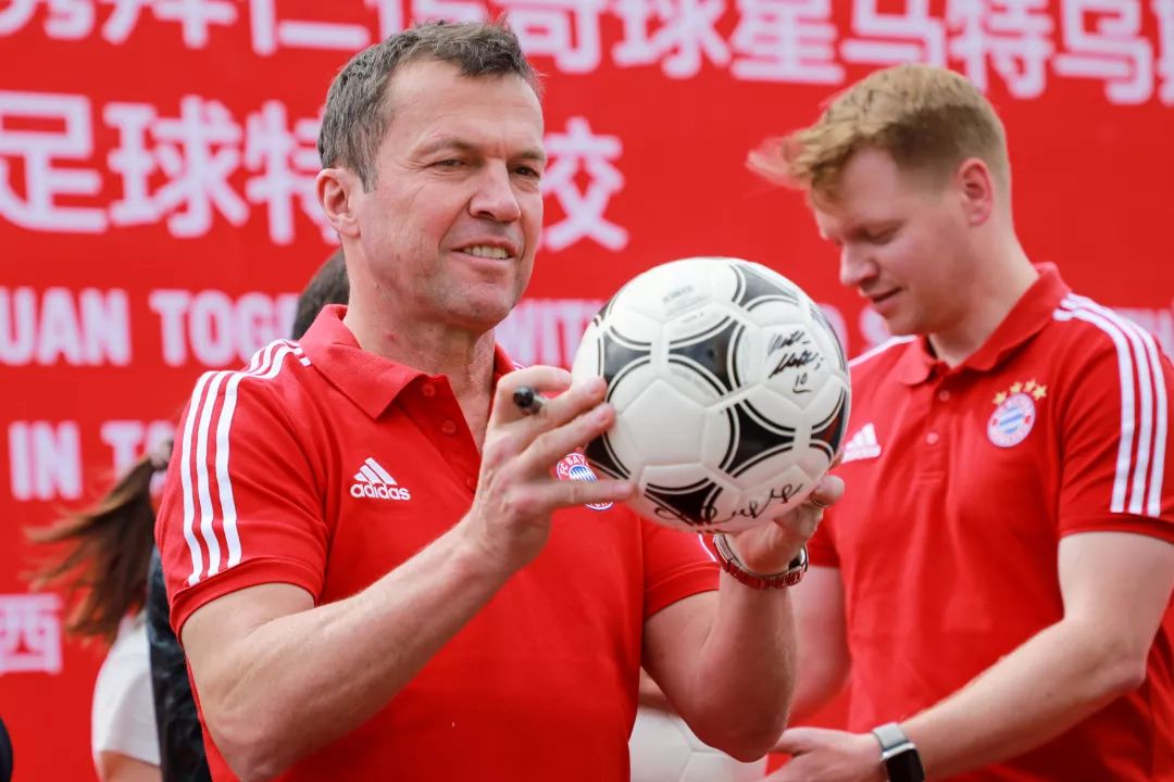 德布劳内和梅西中场能力,德布劳内中场大师