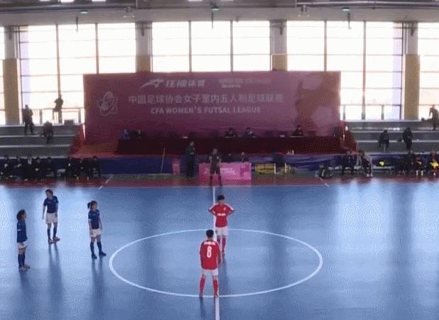 国际五人制足球赛裁判手势,小学生五人制足球裁判哨声及手势