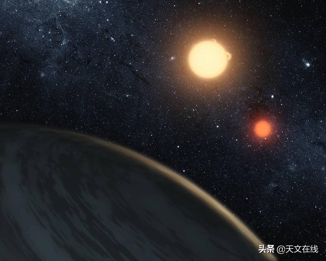 环双星盘偏离轨道的背后隐藏着什么秘密呢？天文学家带你一起探索