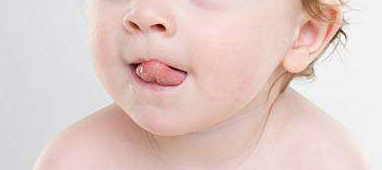 试了十几支润唇膏，只有这4支润唇最有效！唇炎都能治好~