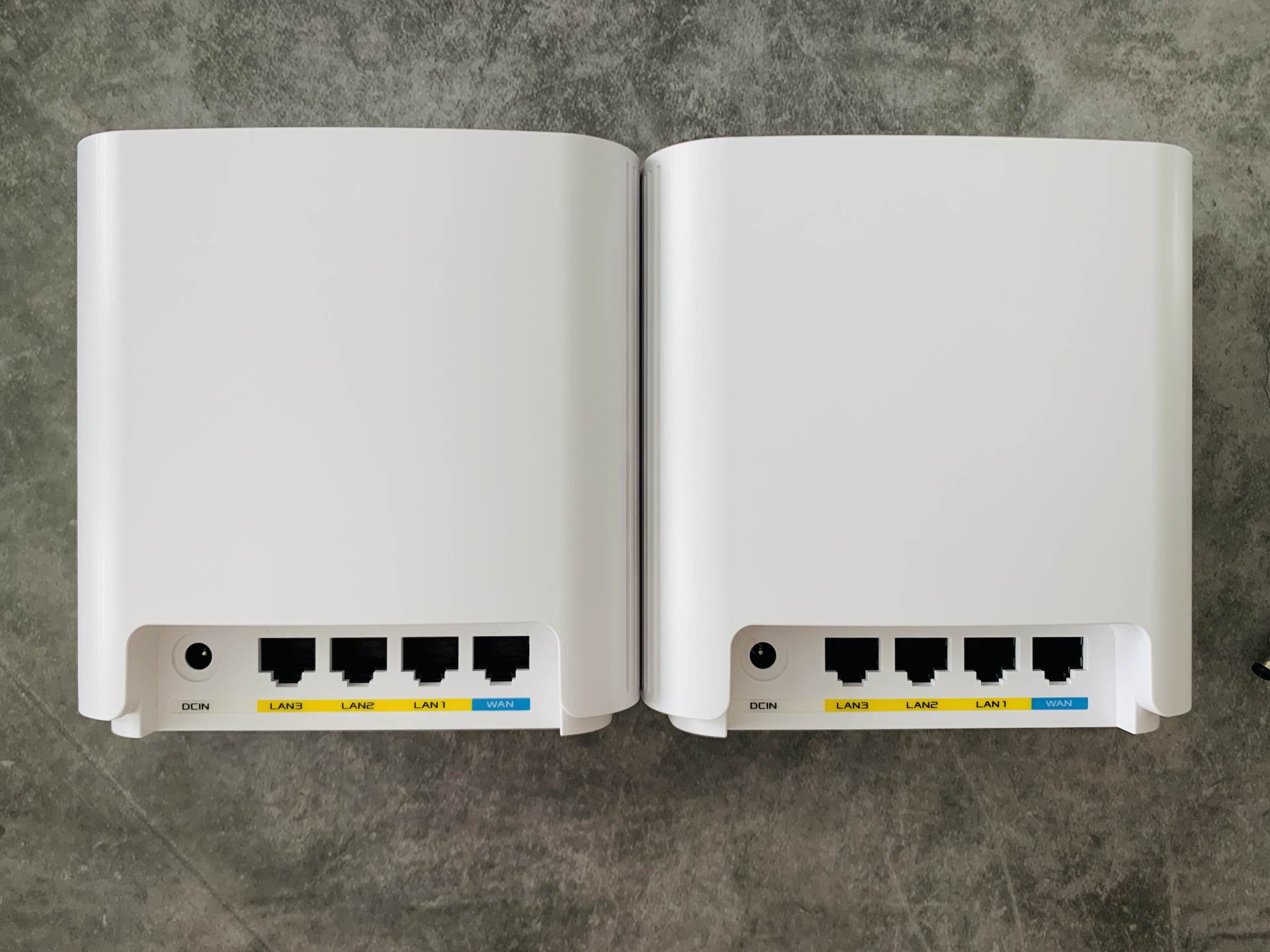 华硕路由器tuf-ax5400和灵耀小魔方,华硕灵耀路由器ax5400和ax86