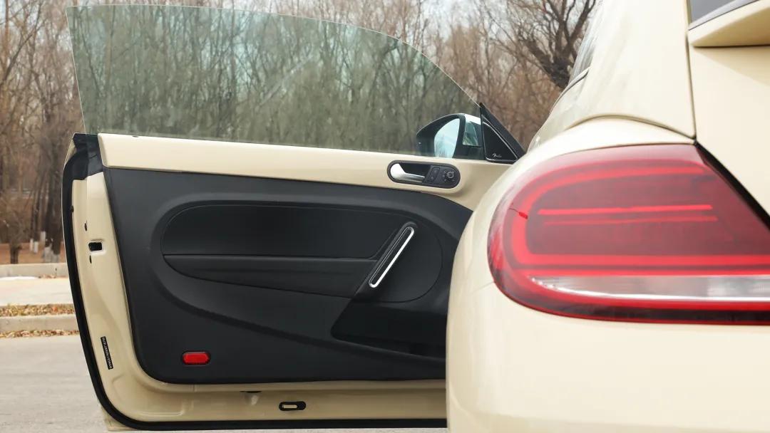 入手大众甲壳虫敞篷款实测,新款大众甲壳虫测评