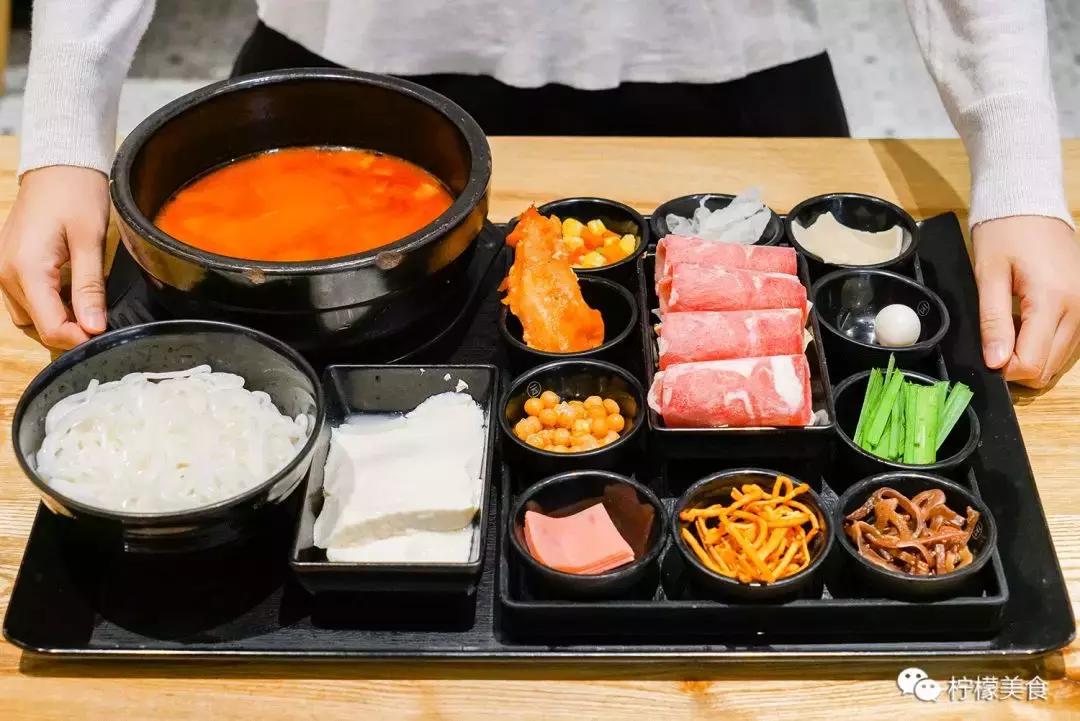 一年卖60万菜谱,一年卖3亿元的菜