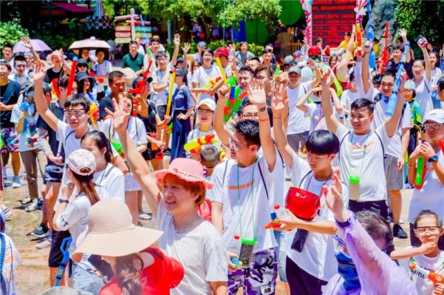 宽城万达广场，喊你来湿身