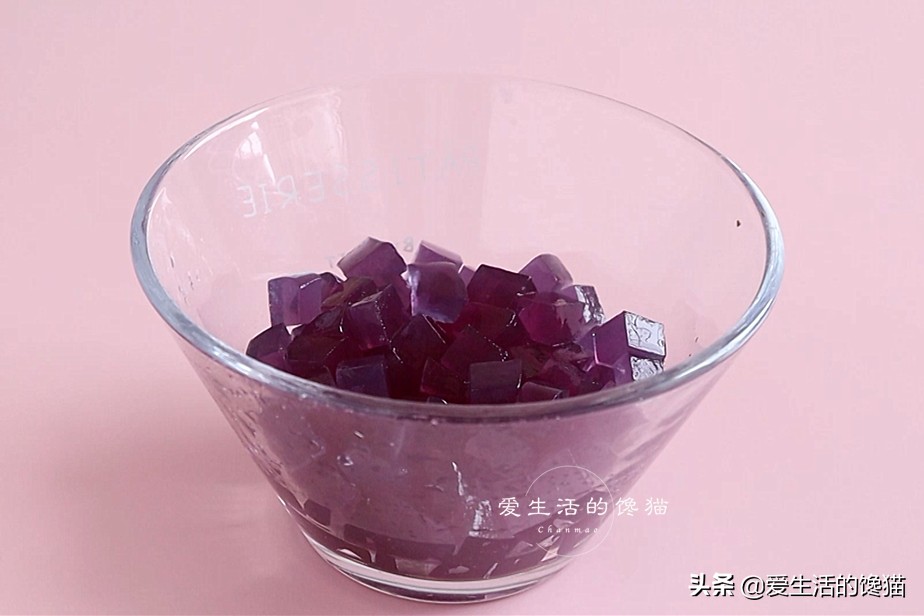 奶茶自己做不用茶叶,奶茶不用锅做怎么做