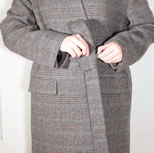 大衣腰带怎么系简单又好看,大衣短腰带系法简单又好看的系法