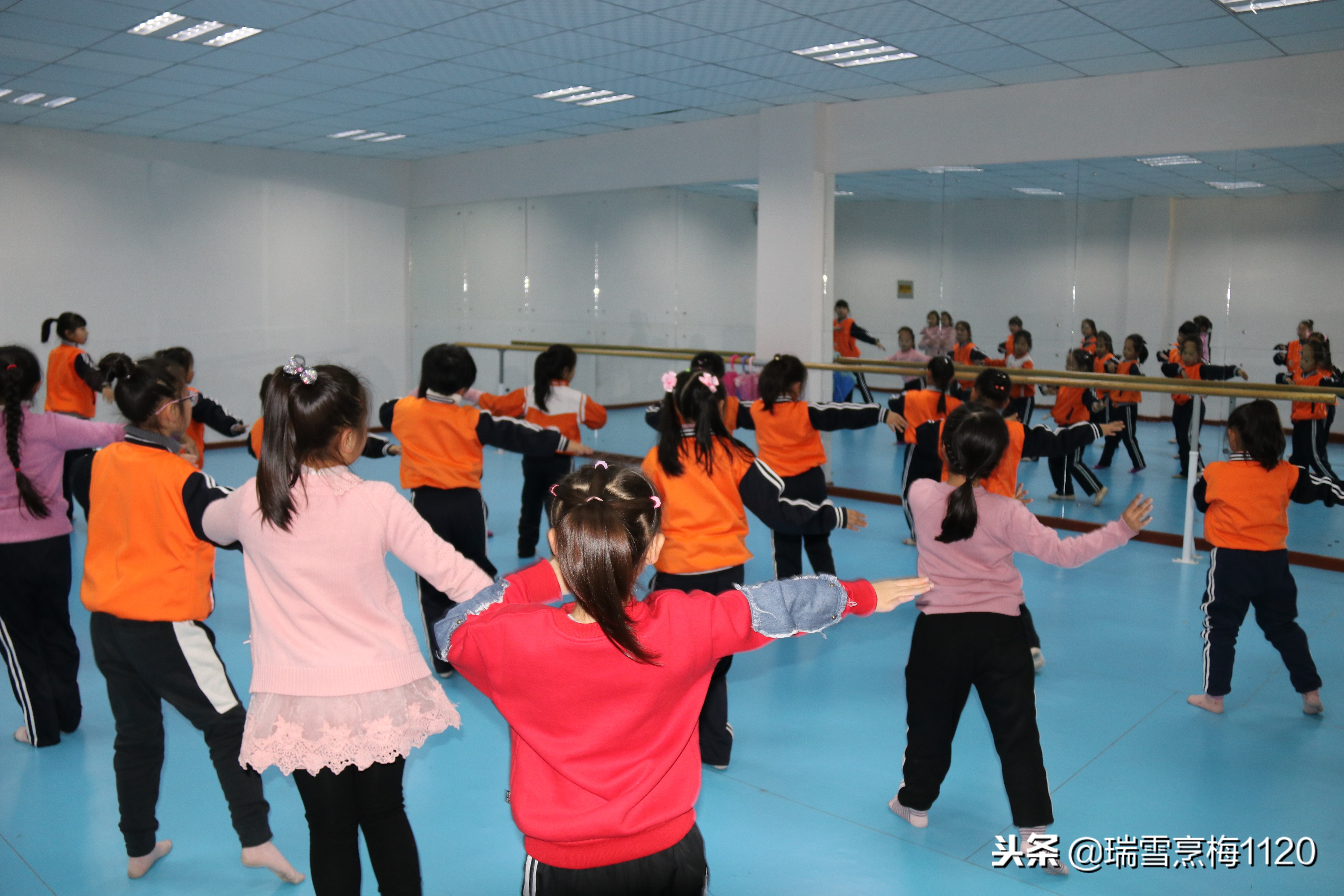 鏂板煄瀛愪竴灏忓崡鏍″尯,鍗楅棬灏忓绀惧洟娲诲姩