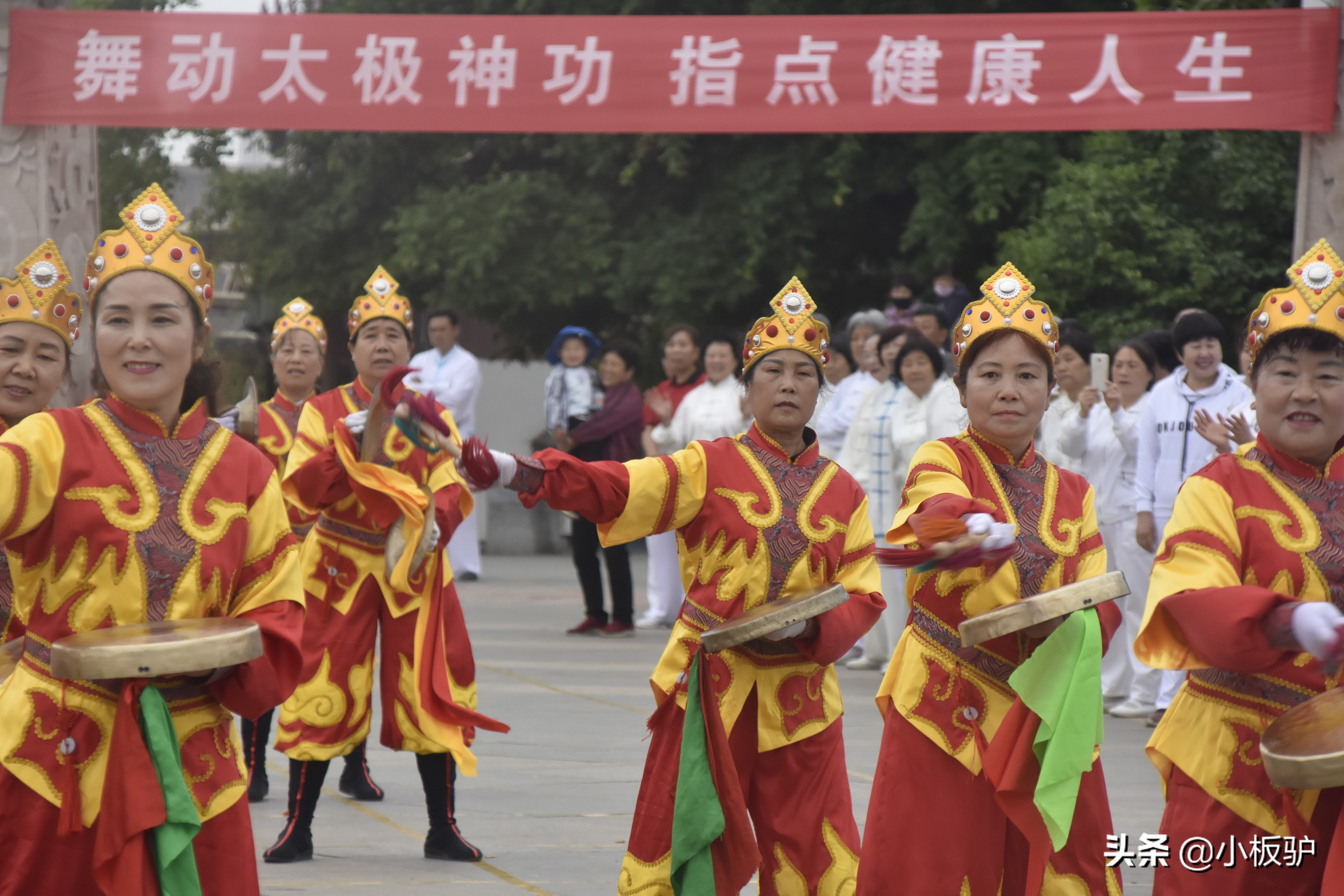 激情锣鼓表演,秧歌威风锣鼓表演完整版