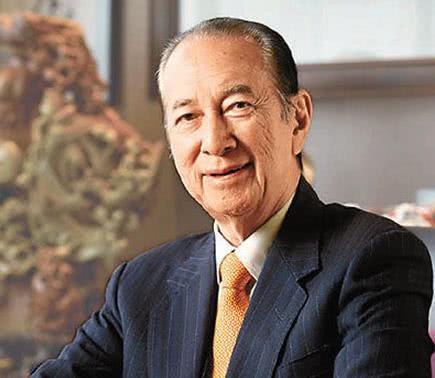 何鸿燊1943年,何鸿燊每年赚170万