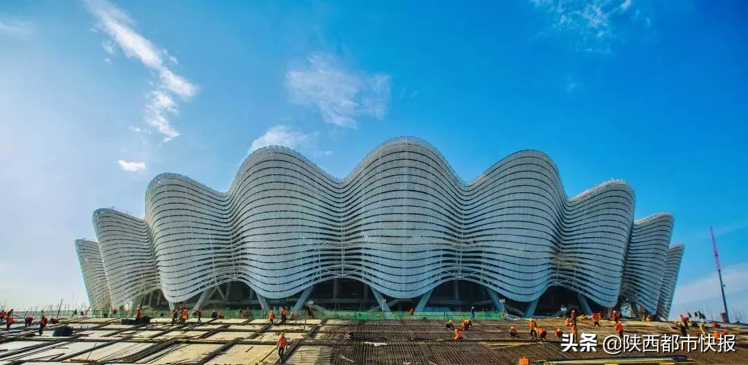 西安石榴花奥体中心,西安奥体中心石榴花开了吗