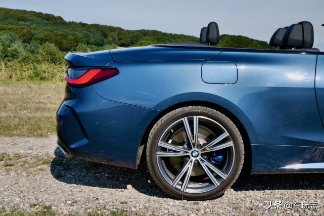 最新宝马4系敞篷款试驾,全新宝马4系敞篷版太拉风了