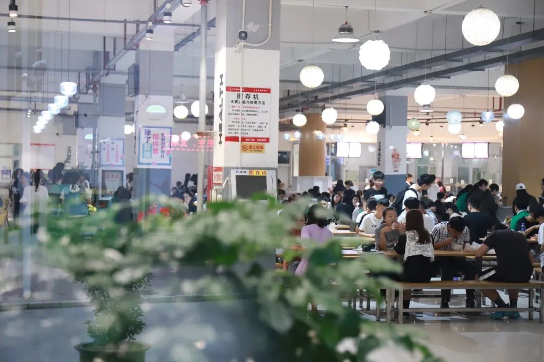 河北工业职业技术学院校园,有河北工业职业技术学院吗