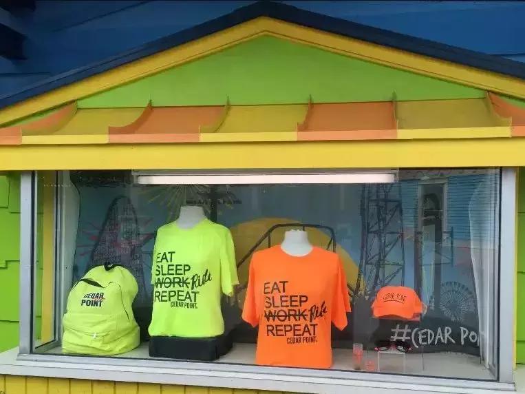 游乐场上班是什么体验,游乐园工作怎么样