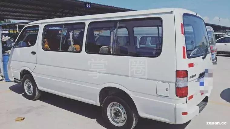 NO.869：阿克苏这台僵尸车快要被拆完了，车主不来认领吗？