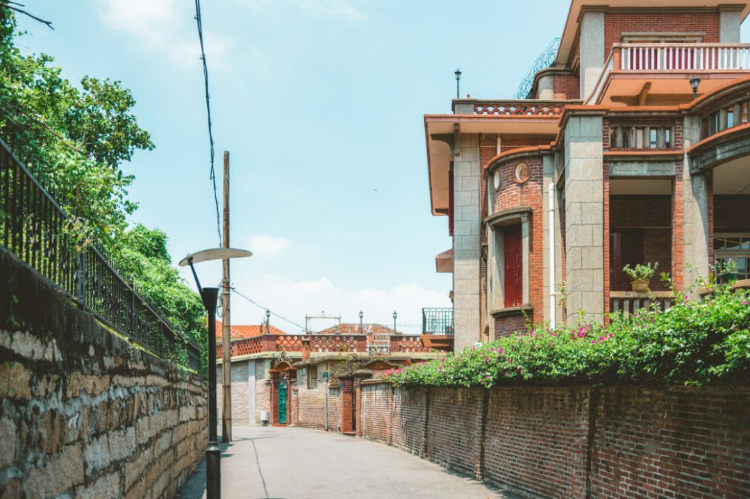 嫁给一个很爱的人是什么体验,喜欢旅行的男人值得嫁吗