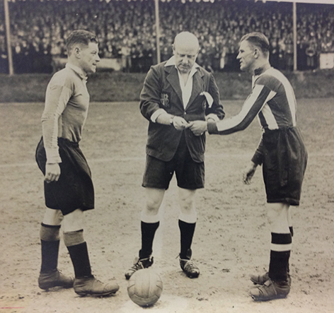 足球黄红牌大战,足球比赛红黄牌作用