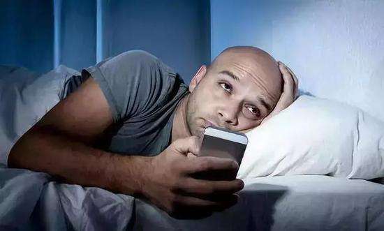 老年人失眠快速入睡小妙招,失眠烦躁难以入睡怎么快速入睡