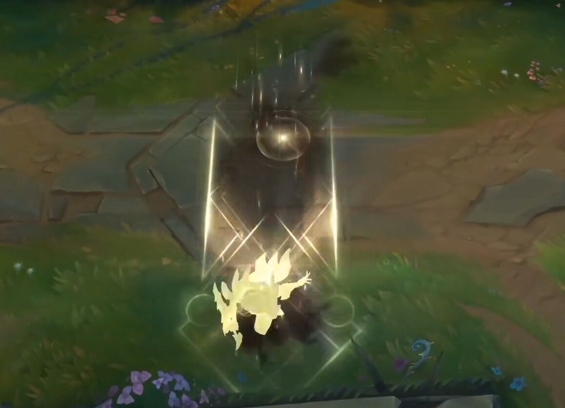 lol光明哨兵第二期,lol锤石腥红之月皮肤