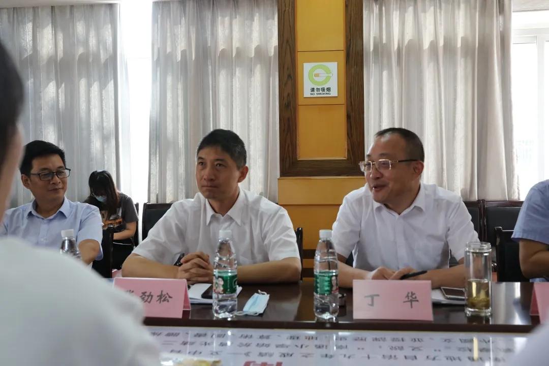 川港小学吴梦洁,川港小学吴梦洁回母校