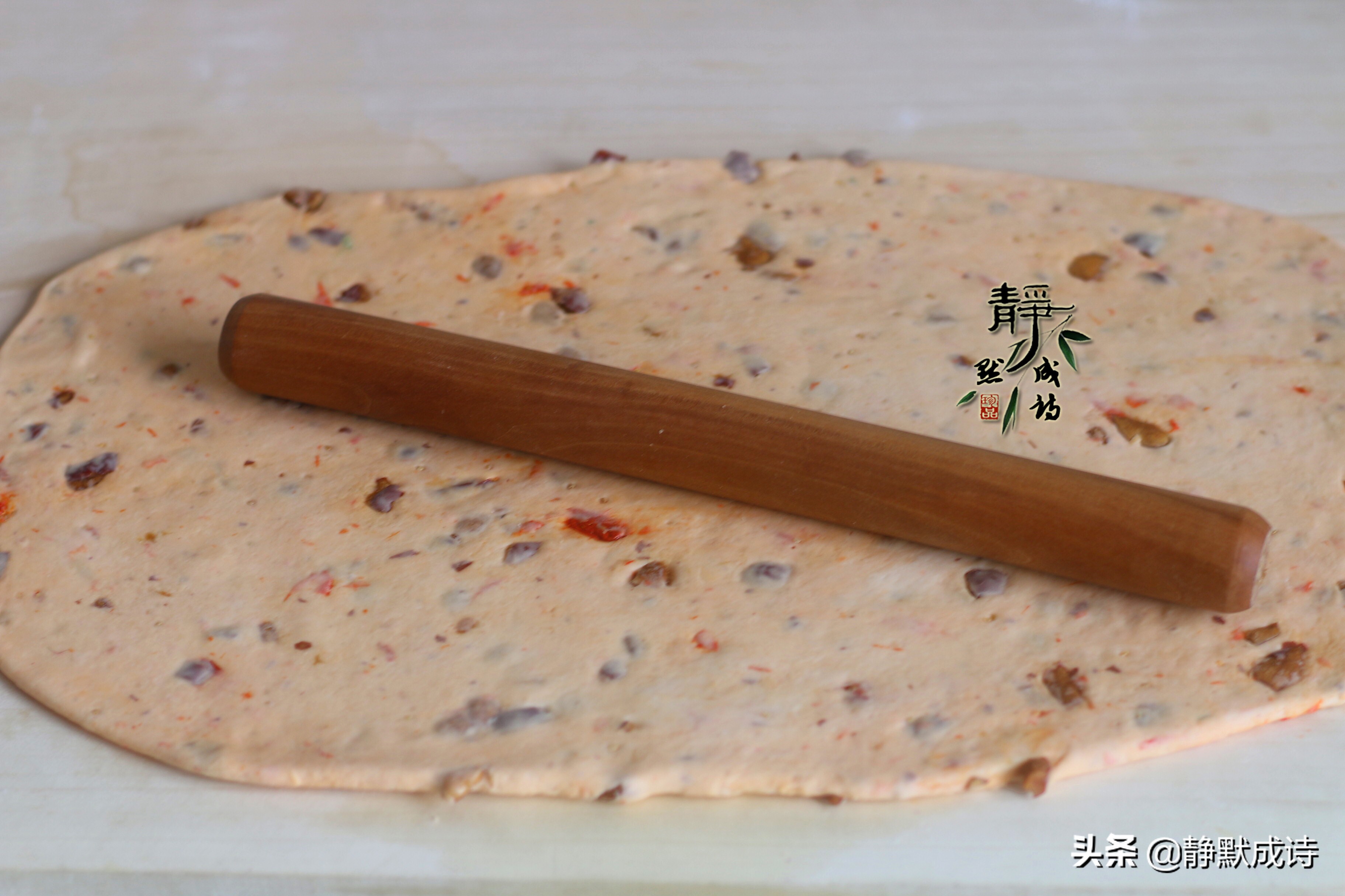 春节馒头怎么做才松软好吃,电饭锅做馒头面包的家常做法视频