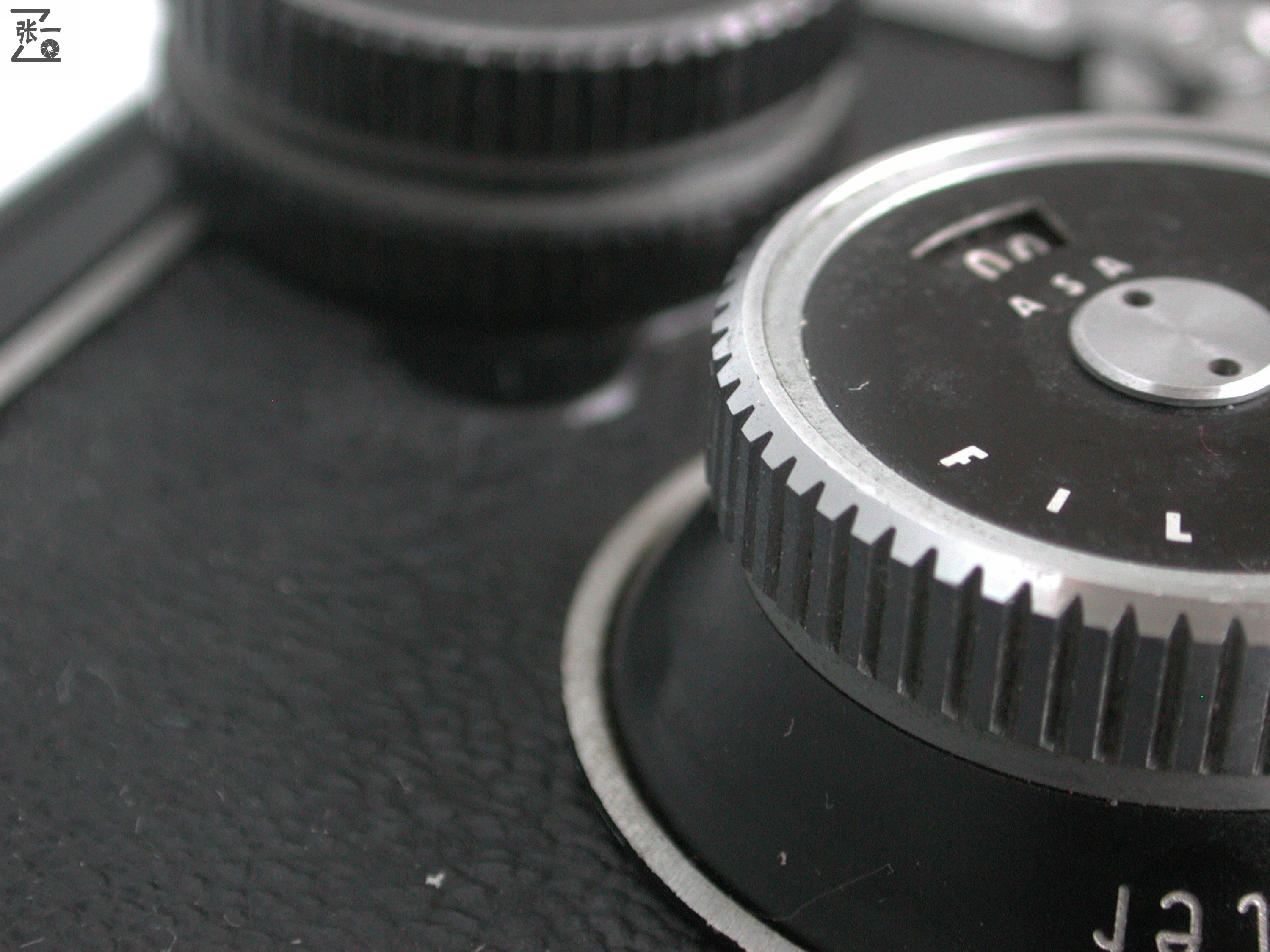 右手调焦的双反照相机：WalzflexIIIA！日本制造