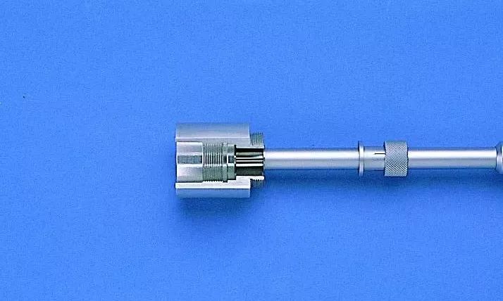 游标千分尺的使用方法视频教程,游标卡尺千分尺正确使用方法