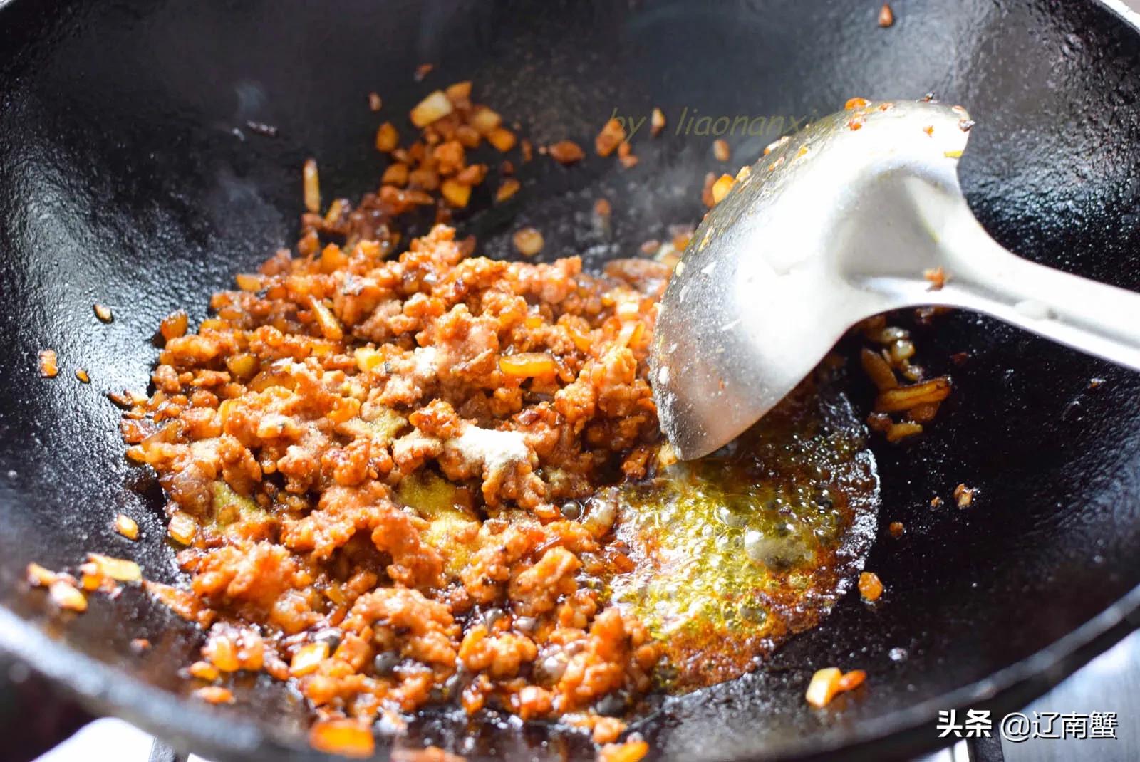 干菜包子掺什么蒸好吃,梅干菜肉包子馅蒸40分钟