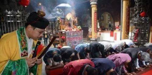 香港迷信吗,香港迷信案例