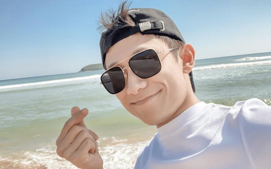 张一山开车完整视频,张一山开跑车视频