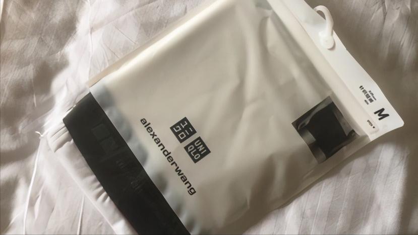 优衣库air高弹力束脚裤,优衣库airism怎么有两种领口