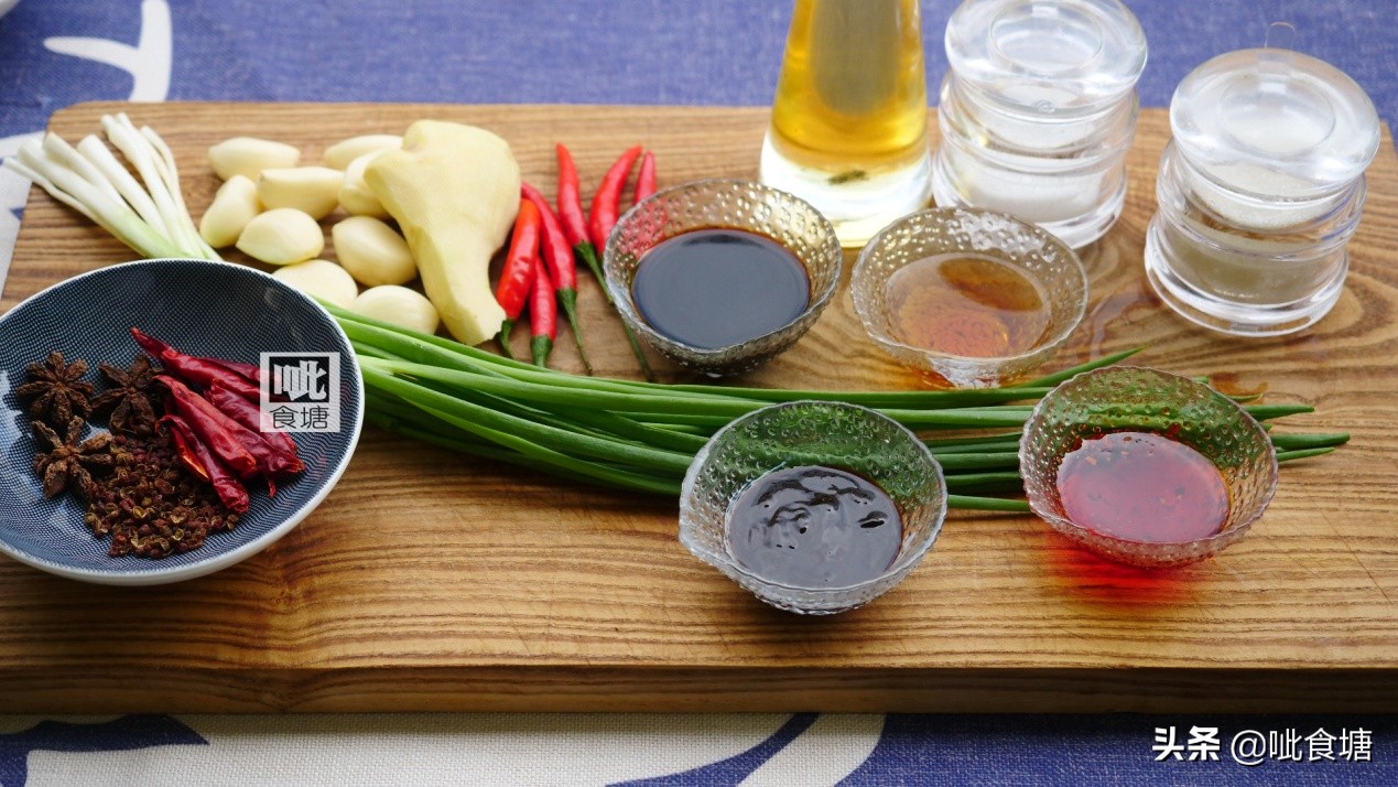 螃蟹跟什么炒好吃呢,螃蟹和什么搭配炒好吃窍门