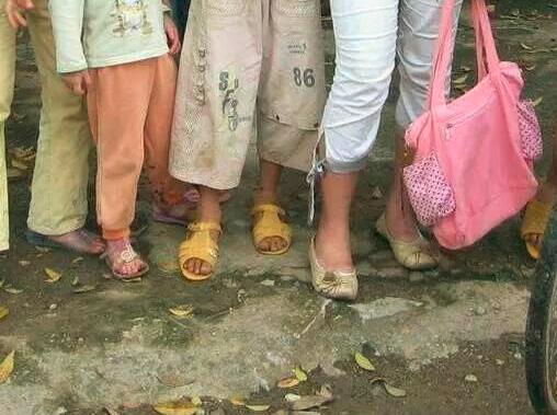 香奈儿拖鞋向太多少钱,香奈儿最贵的拖鞋