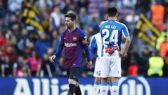 武磊进球关岛,武磊核武器单场斩四球