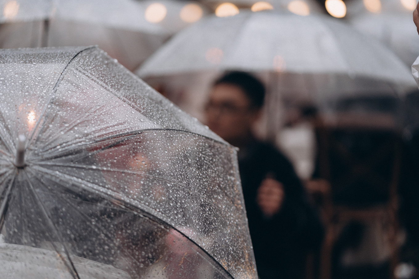 我们带上婚纱，去与世隔绝的山中办了一场绝世婚礼