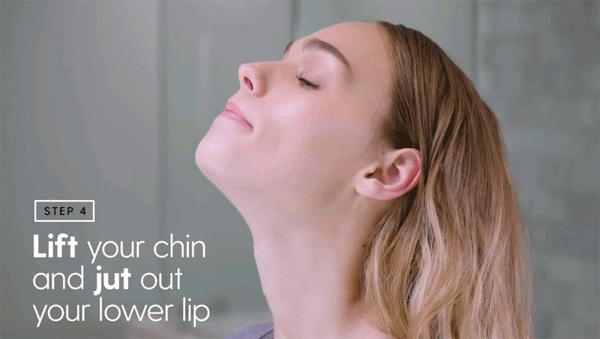 面部瑜伽去皱纹步骤,能减少脸部皱纹的瑜伽动作