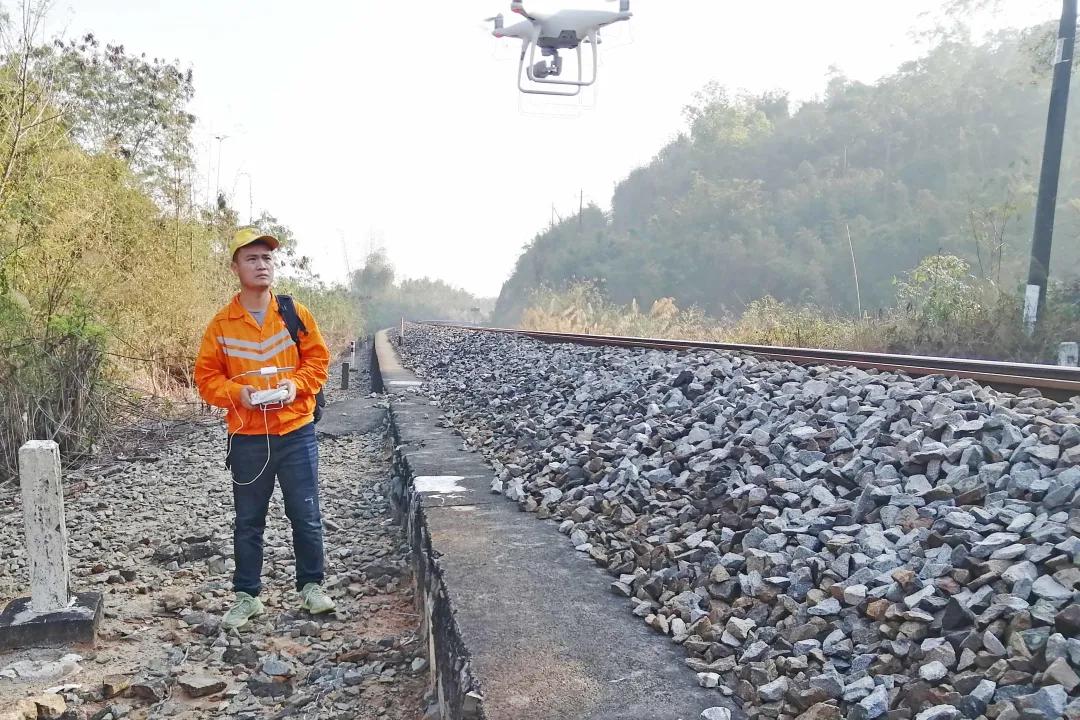 铁轨的施工和养护,地铁钢轨养护