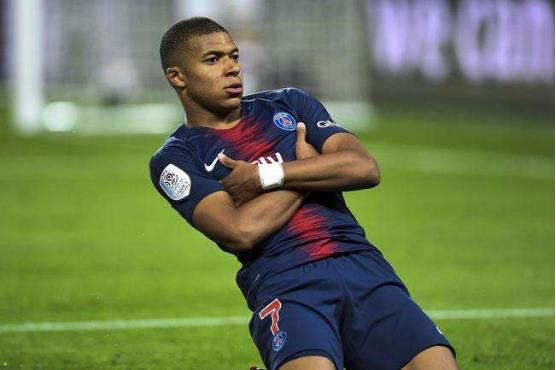 球场上的天才少年,足坛天才少年多少岁