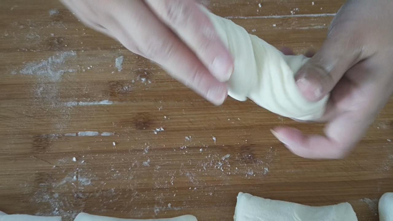 电饼铛烙的饼怎么很干,为什么利仁电饼铛烙饼干硬