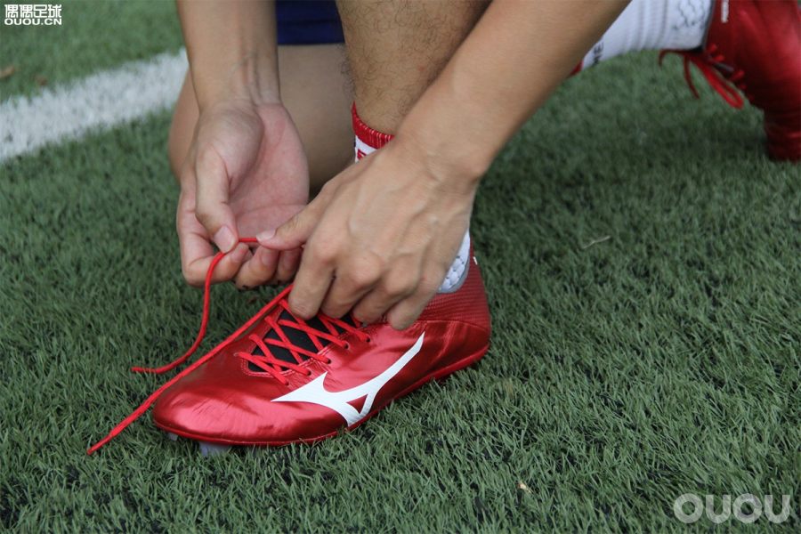 nike足球鞋全线测评,popa足球鞋实战测评