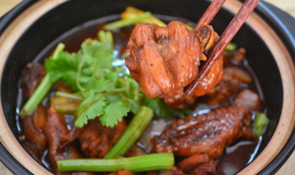 重庆鸡公煲相传是哪里人制作的,重庆鸡公煲是重庆人做的吗