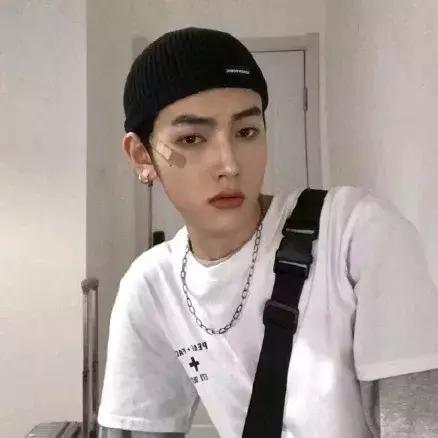 高冷男生头像初中生版,高冷男生头像侧脸高清