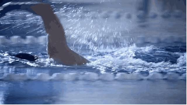 蛙泳怎样才游得又快又好,蛙泳怎样游得又标准又快