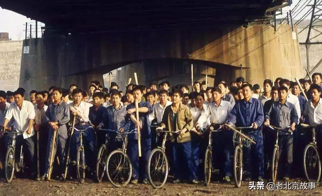 北京男的多少岁能办灵活就业,北京哪个大学男生最多