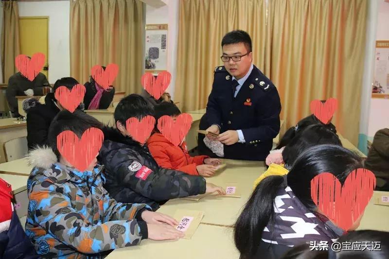 团市委组织青年志愿者暖冬行动,税务局开展情暖新春志愿服务活动