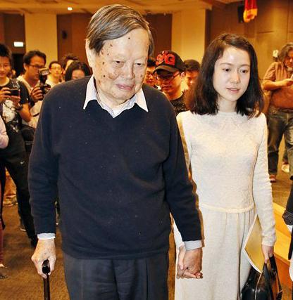 杨振宁和翁帆现在结婚吗,杨振宁同翁帆结婚相差多大