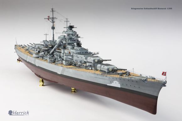 小号手密苏里号战列舰模型,三角号俾斯麦战列舰模型