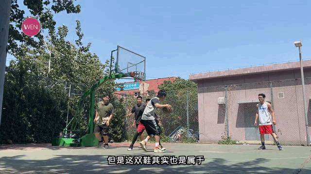 200块的阿迪,阿迪1399旗舰鞋