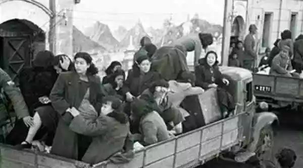 1949年北平被解放的女性,解放后青楼女子重新生活