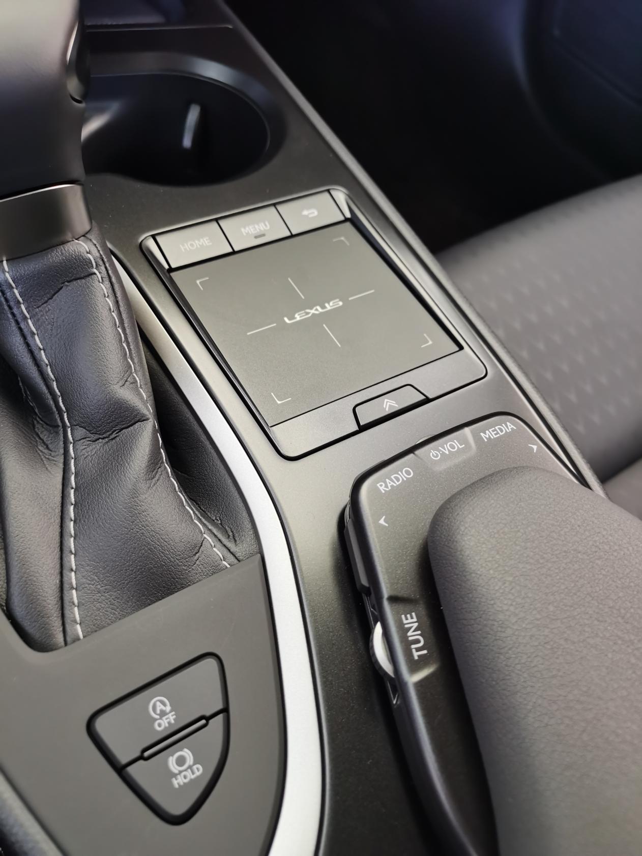 雷克萨斯ux200软包,雷克萨斯16款es200酒红云母色